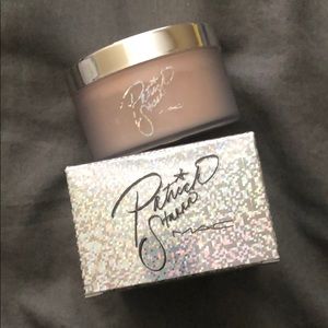 MAC Patrick’s Powder